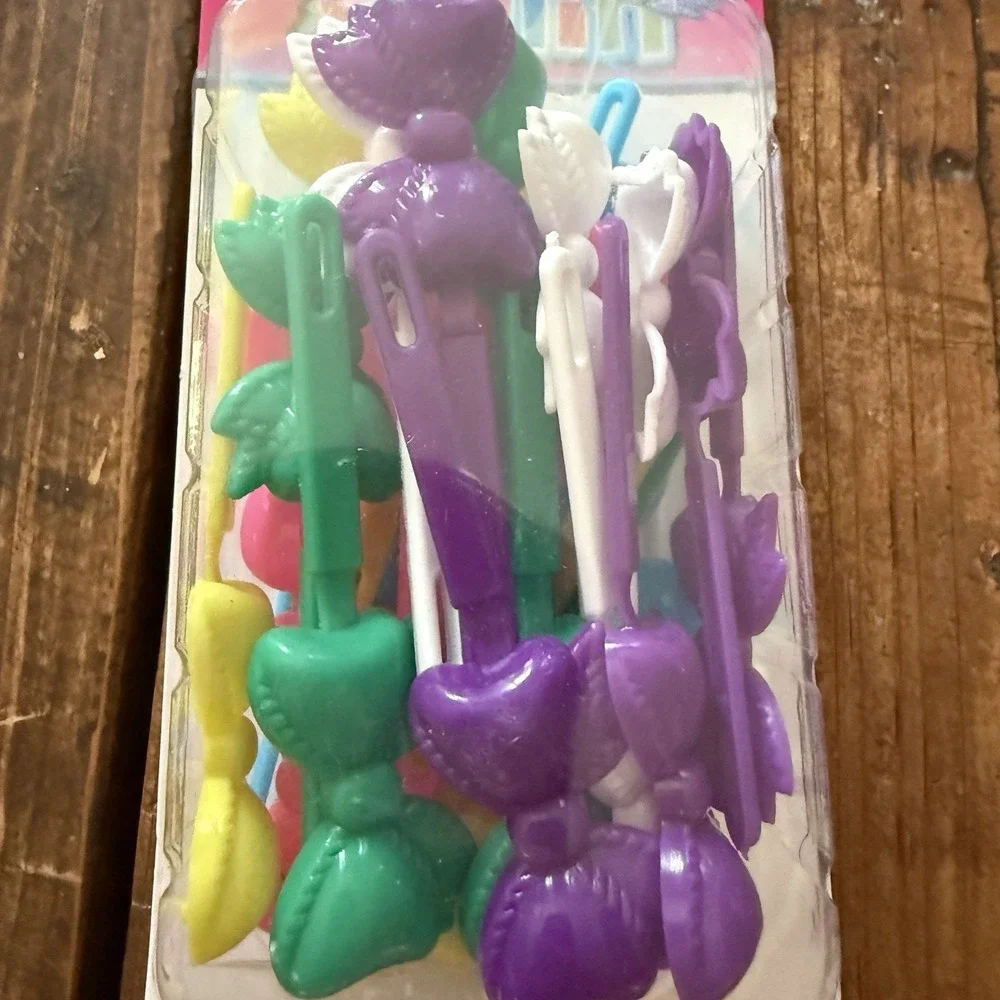 Stylin' Girls 30 Bow Barrettes NOS Sealed Hair Clips Colorful Plastic 2010s